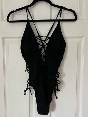 NWT one  piece bathing suit